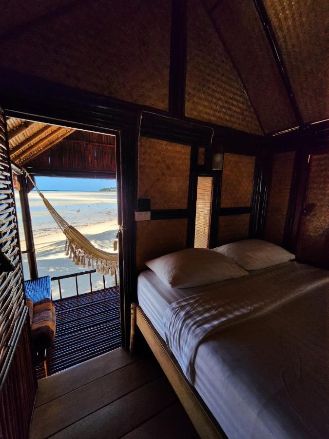 Castaway Beach Bungalows Srithanu Bagian luar foto