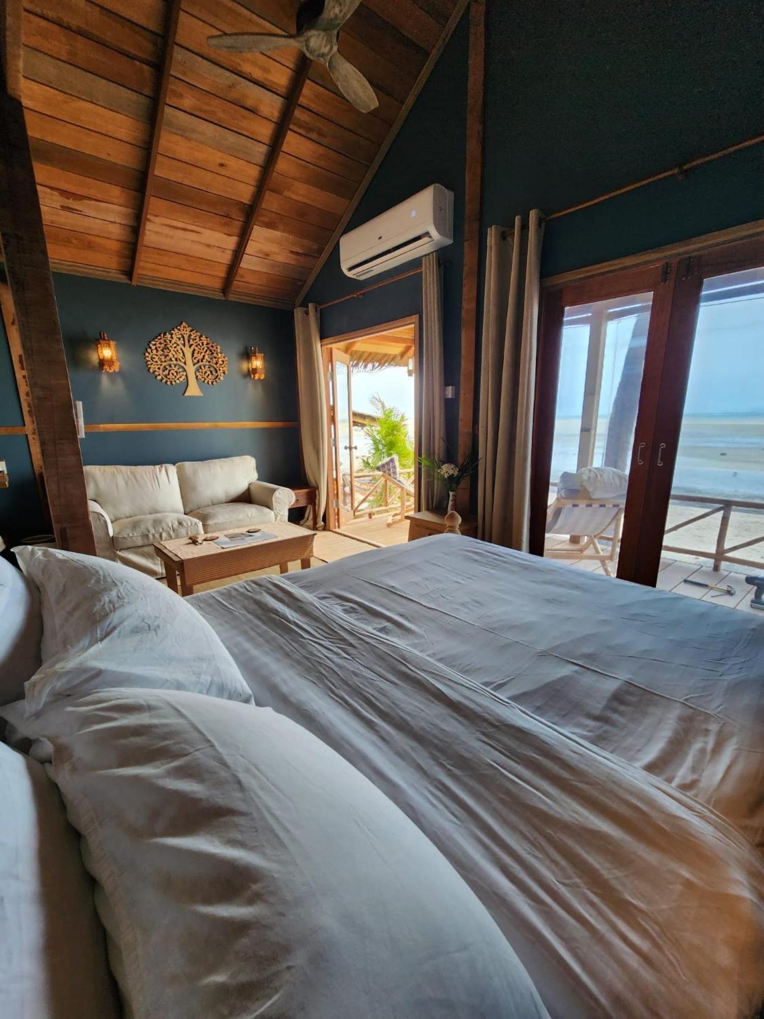 Castaway Beach Bungalows Srithanu Bagian luar foto