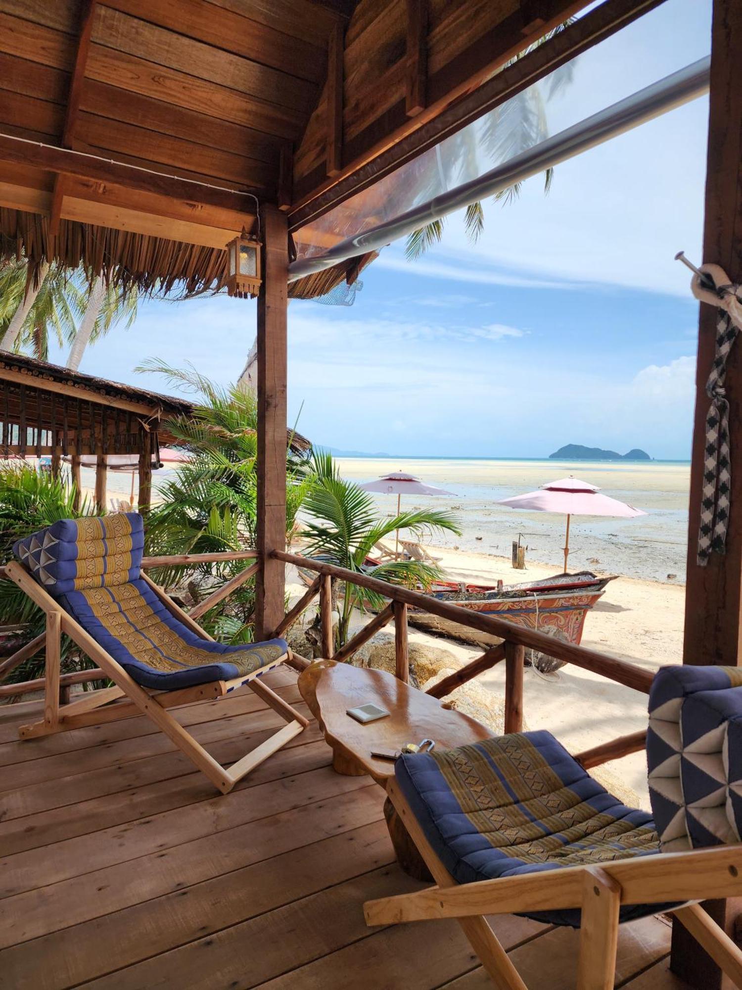 Castaway Beach Bungalows Srithanu Bagian luar foto